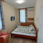 Zóna üdülő Panzió Zamárdi