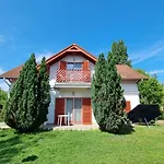 Zóna üdülő Zamárdi