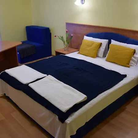 Zoeld Zona Ueduelo Bed & Breakfast 3*